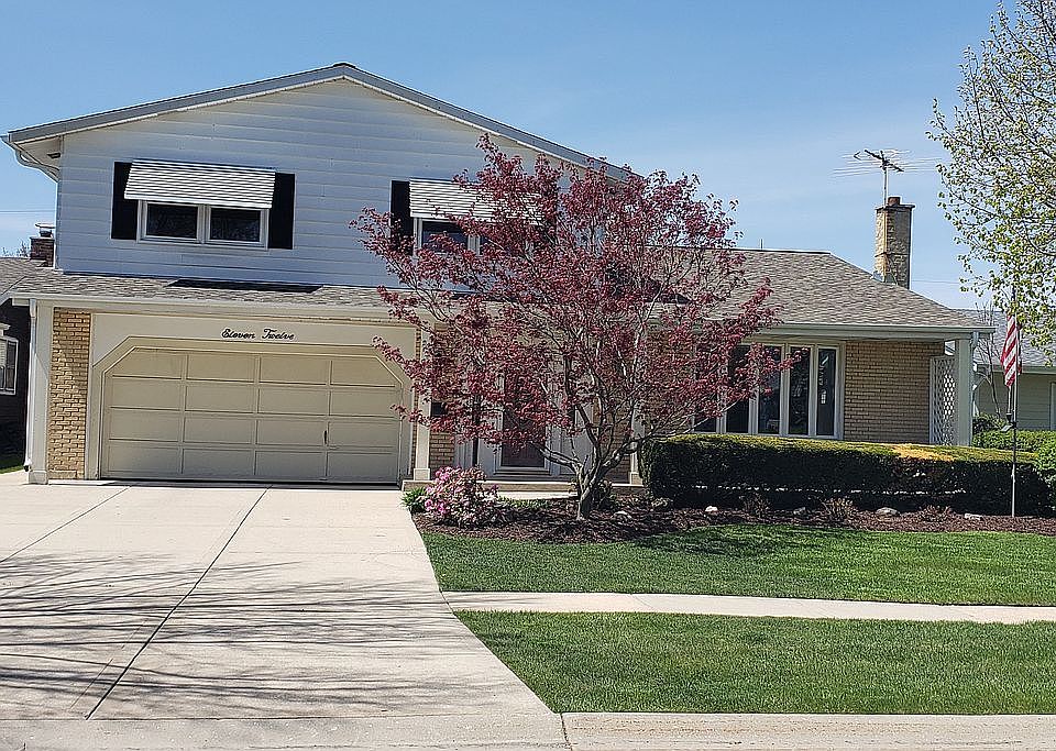 1st image of 1112 S Cherrywood Dr