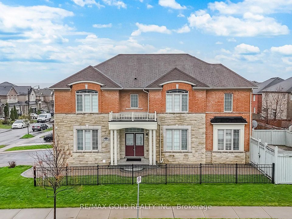 1st image of 26 Drummondville Dr