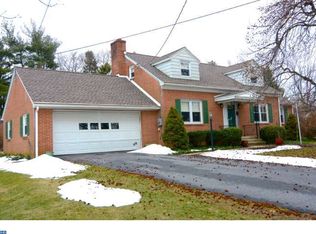 41 Furnace Rd, Wernersville, PA 19565