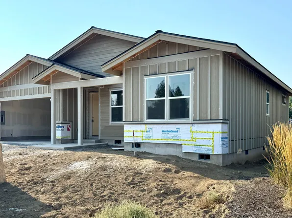 351 E Diamond Peak Ave, Sisters, OR 97759