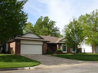 7607 W Barrington St, Wichita, KS 67212
