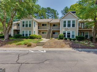 1206 Lake Pointe Cir, Roswell, GA 30075