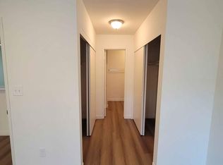 21 Willow Rd, Menlo Park, CA 94025