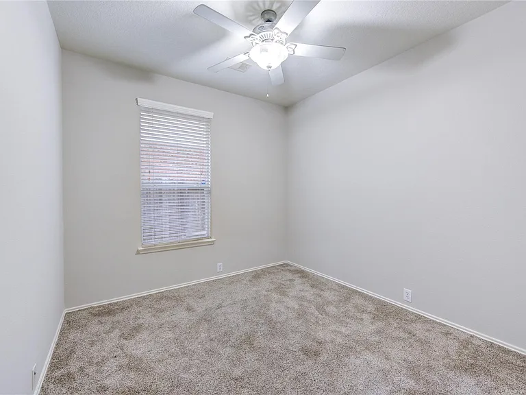 9503 Herons Grove Ln — Photo 17