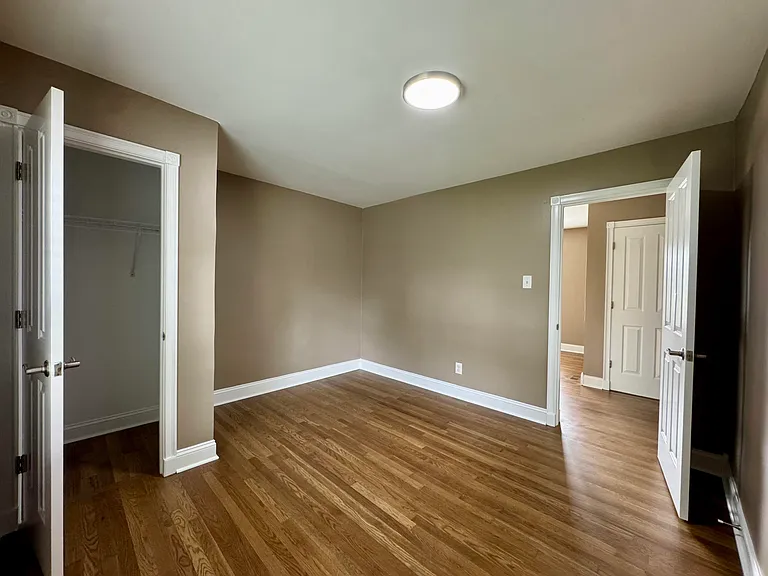 2564 Millbrook Dr — Photo 19