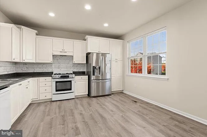 1 Karendale Ct — Photo 14