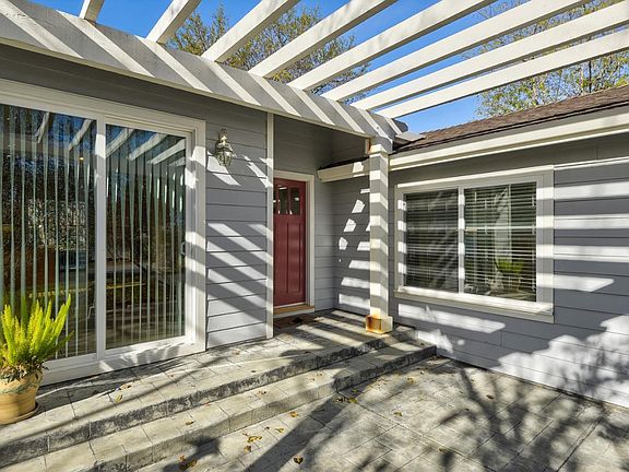 2nd image of 808 Revere Way