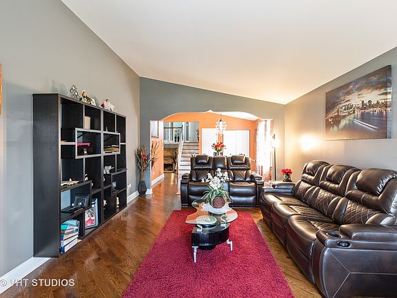 2nd image of 1071 Stewart Ave