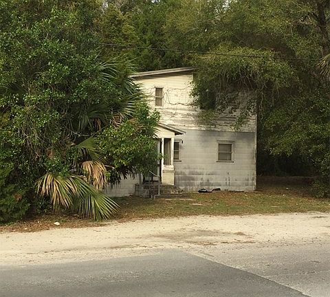 2nd image of 131 NE 126th St