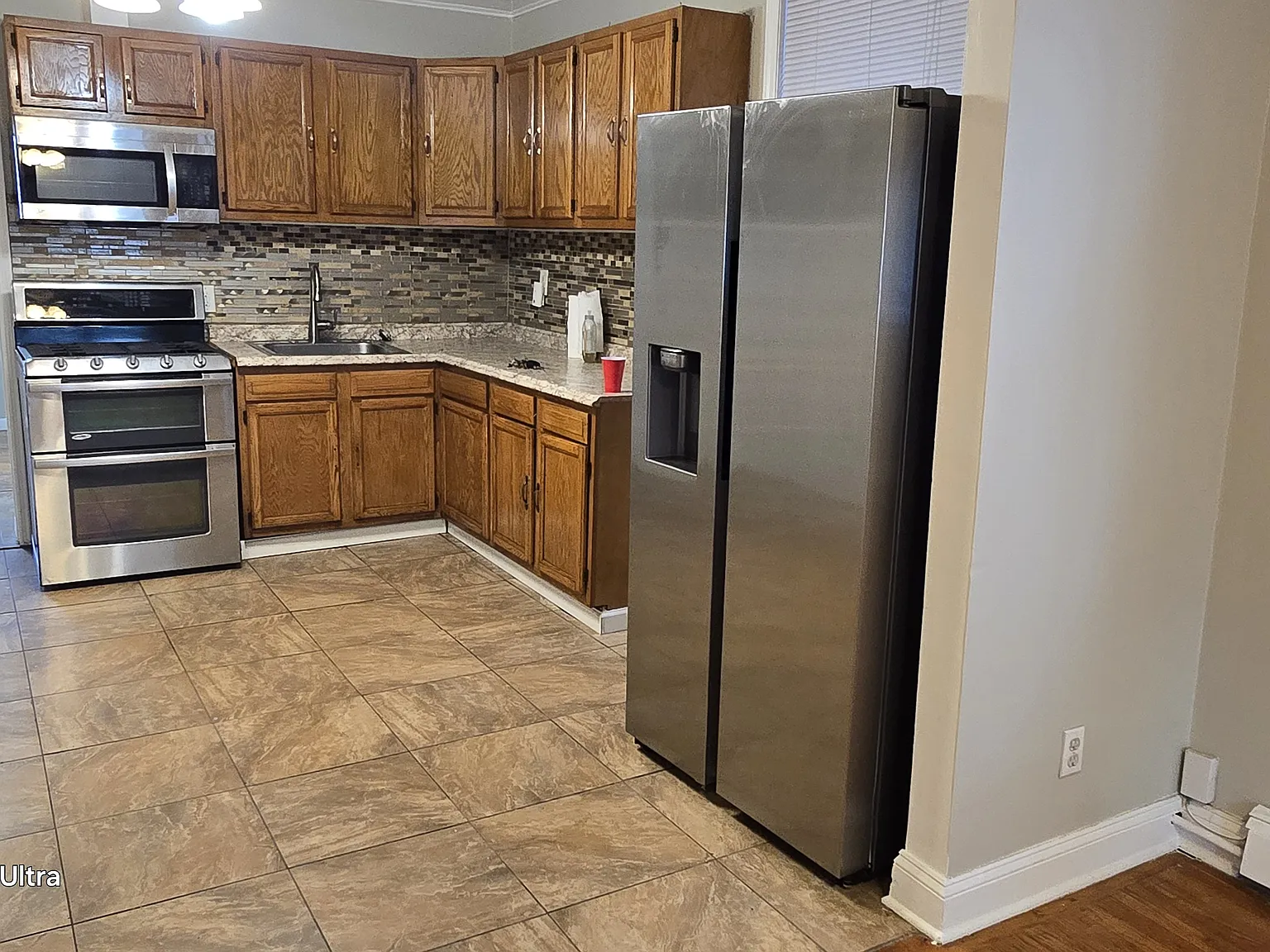 1429 Franklin St — Photo 3