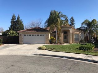 2398 E Ryan Ln, Fresno, CA 93720