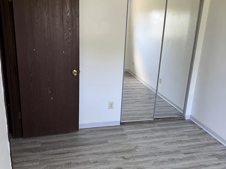 420 Kolpwood Ave NW #420 — Photo 5