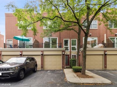 1730 W Terra Cotta Pl APT C, Chicago, IL, 60614