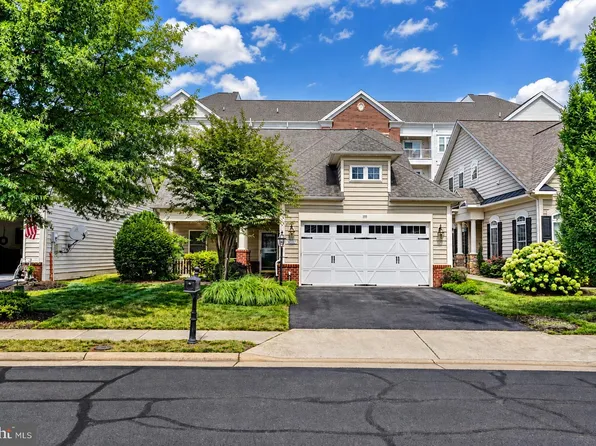 20779 Crescent Pointe Pl, Ashburn, VA 20147