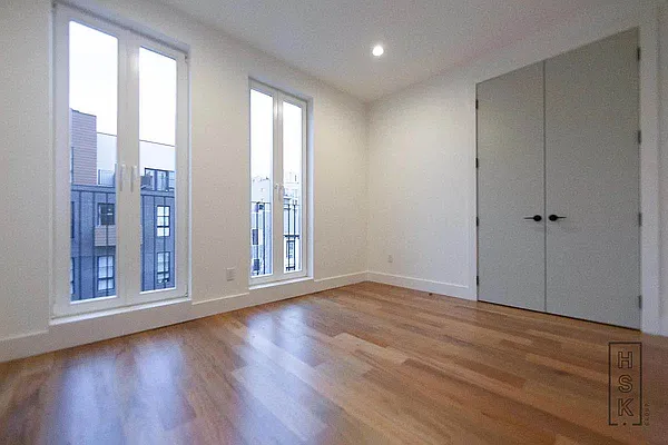 Rented by EXR | media 8