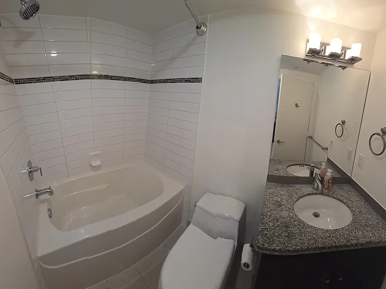 14 Begbie St #301 — Photo 22