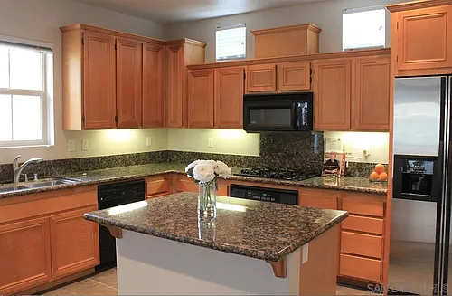 2630 Escala Cir Photo 1