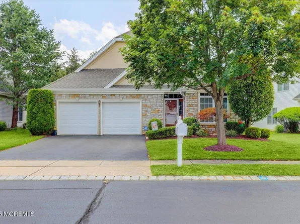 22 Crawford Road, Manalapan, NJ 07726