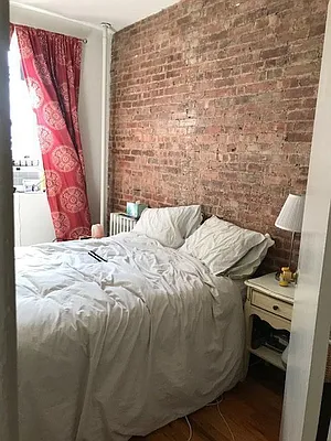 Rented by Peter Jacob, LREB | media 2