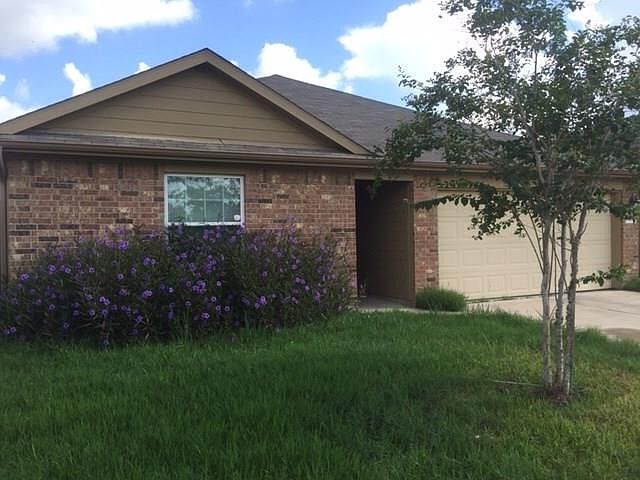 1st image of 5615 Park Village Dr