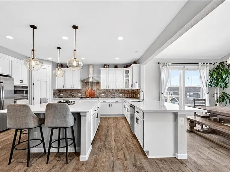 5176 Ditmars Trl — Photo 16