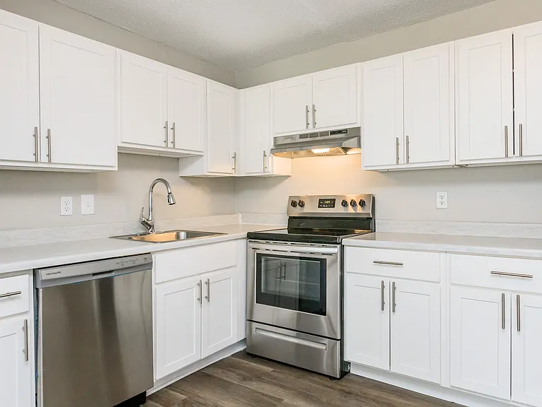 The Wallace Apartments — Photo 17