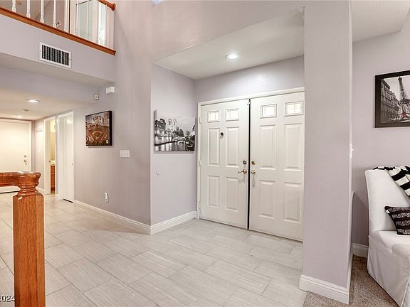 4th image of 908 W Nawkee Dr