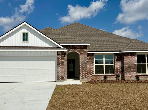 640 Griffiths Ct, Breaux Bridge, LA 70517