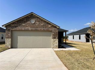 1210 Clydesdale Dr, Guthrie, OK 73044