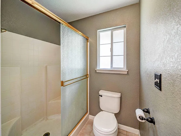 4934 Tralee Ln — Photo 32