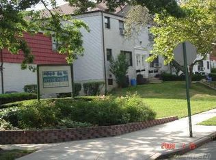13753 68th Dr, Flushing, NY 11367