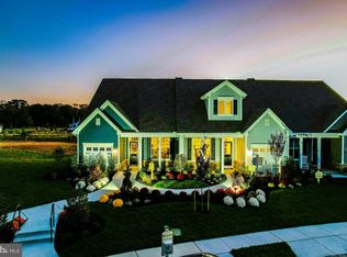 28 Queensferry Dr, Williamstown, NJ 08094