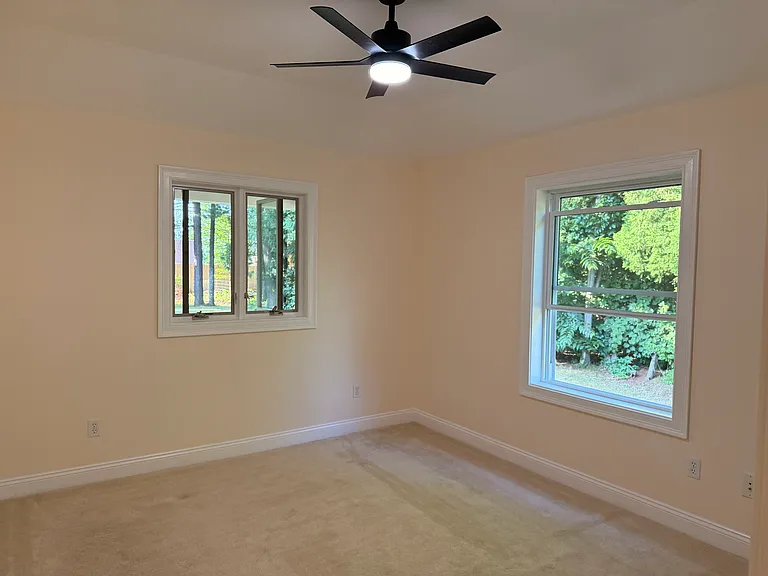 18 Kirby Rd — Photo 4