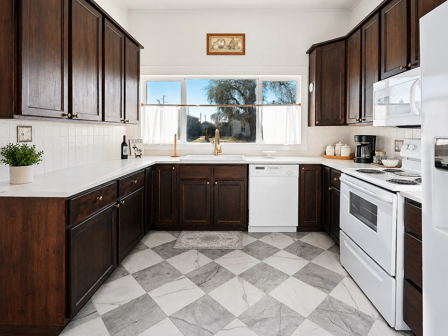 2 bed, 1075 sqft, $2,600 — Photo 2