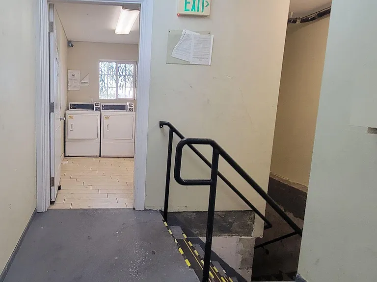3856 S. Normandie Ave — Photo 15