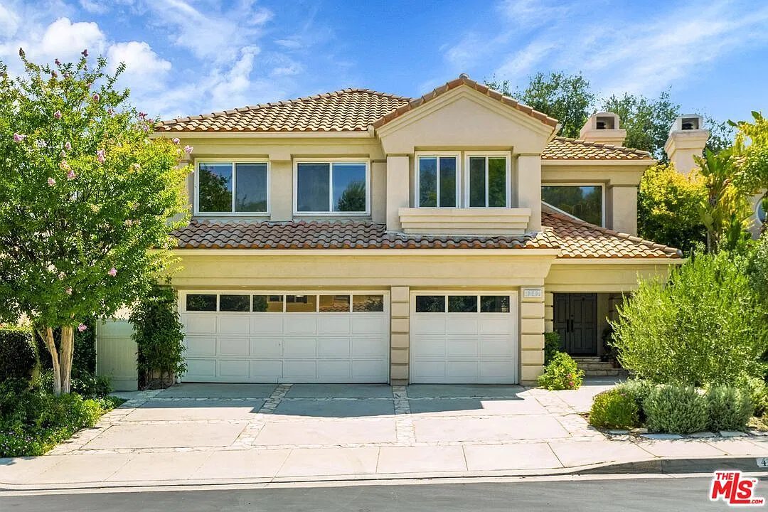 4 bed, 5.0 bath, 3663 sqft, $10,750 — Photo 1