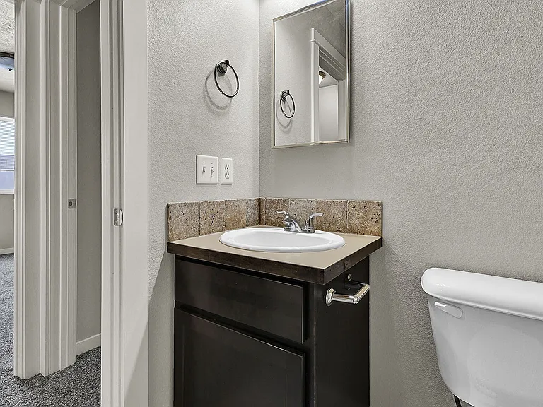 Centerpoint Townhomes — Photo 41