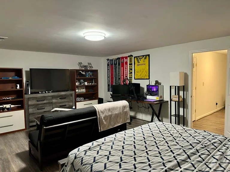 3635 Monticello Cmns — Photo 17