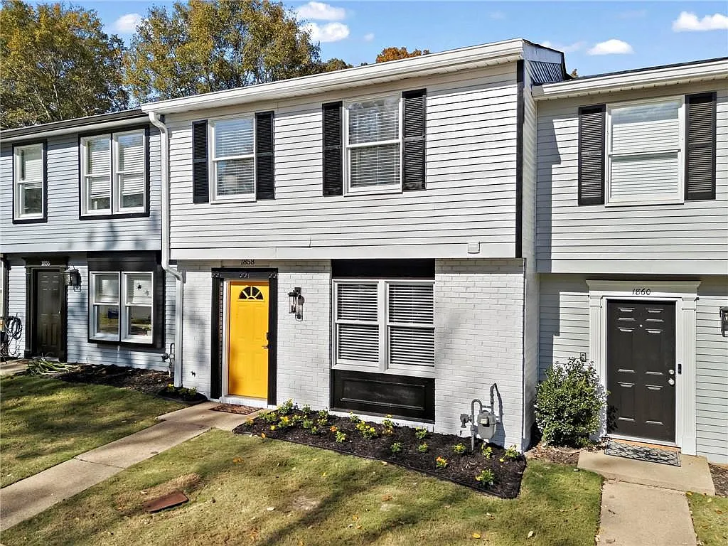 2 bed, 2.5 bath, 1220 sqft, $3,850 — Photo 3