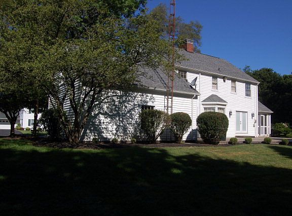 4th image of 362 Durfee Dr