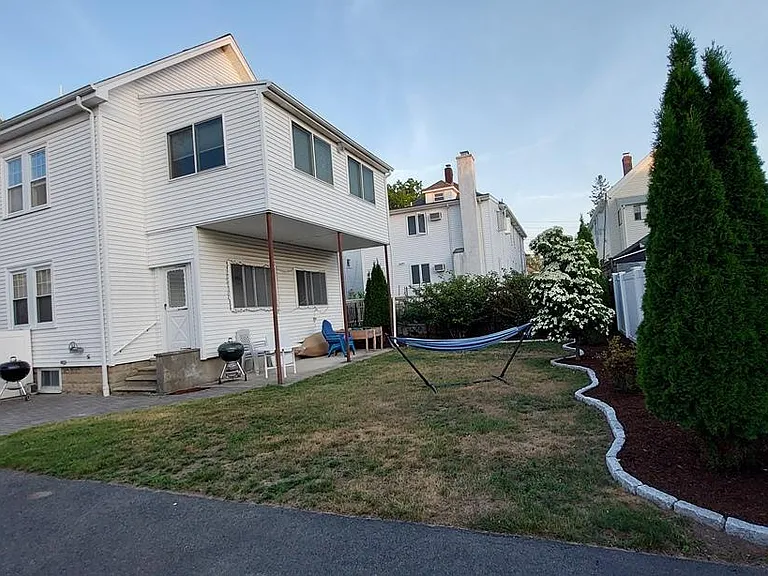 10 Saint Marys St — Photo 24