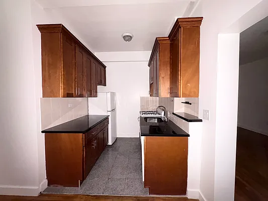 Rented by David Francis New York LLC | media 18