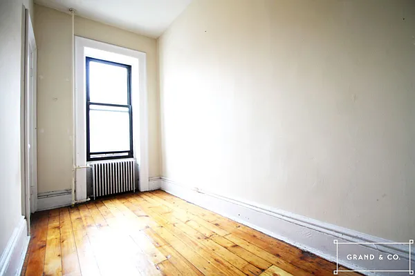 Rented by Grand & Co. | media 26