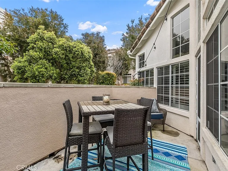 98 Shorebreaker Dr — Photo 13