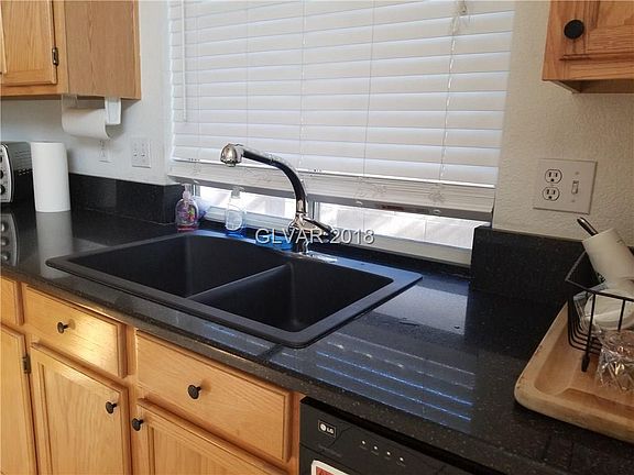 5th image of 6934 Wineberry Dr