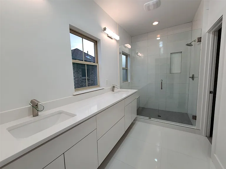 2812 Almanzor Ave — Photo 20