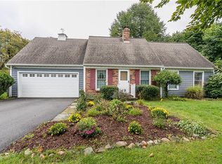 7 Hanford Way, Fairport, NY 14450