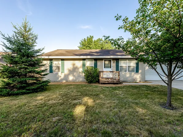 1702 N Southgate Dr, Whitehall, MI 49461