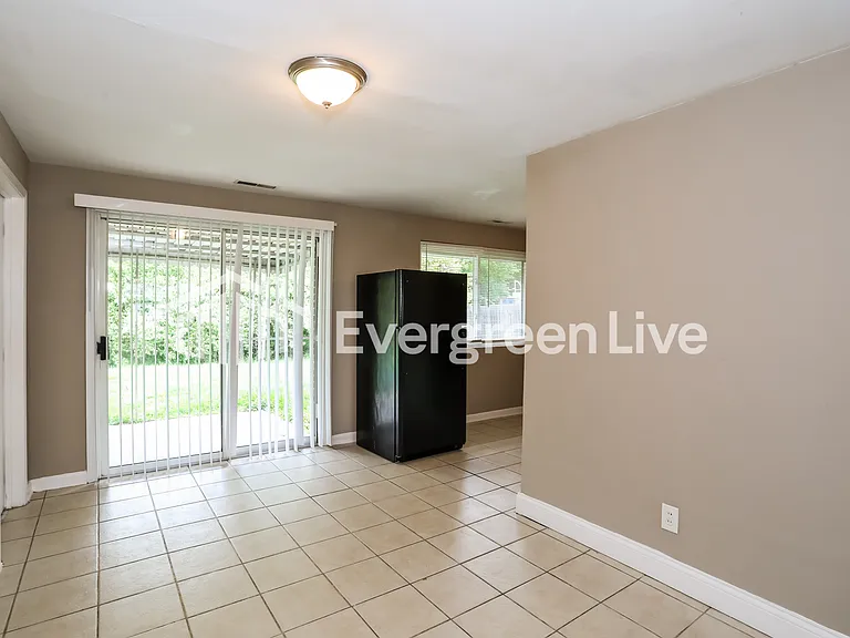5388 Whitmore Dr — Photo 5