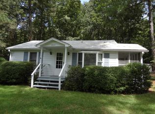 224 Barclay Rd, Chapel Hill, NC 27516